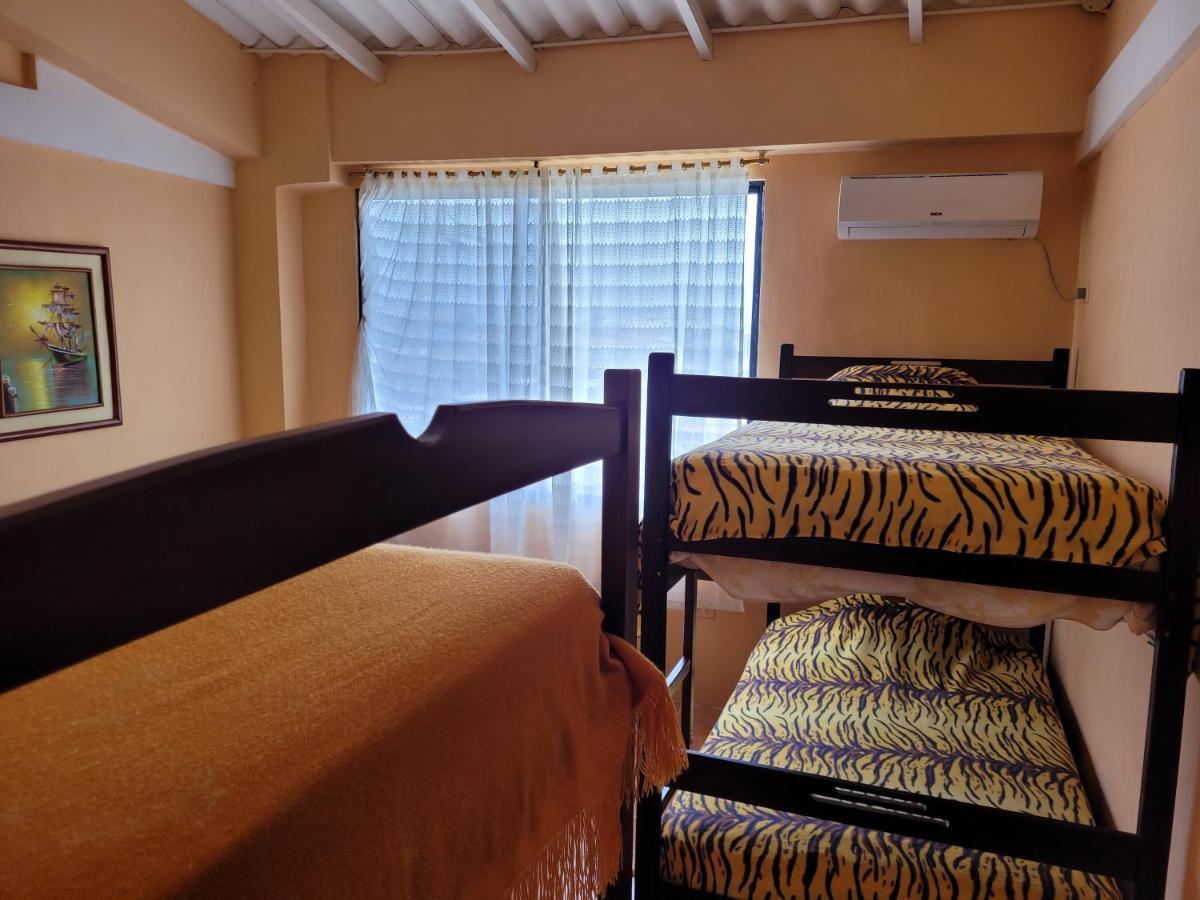 Hostal Haziel Salinas  Εξωτερικό φωτογραφία