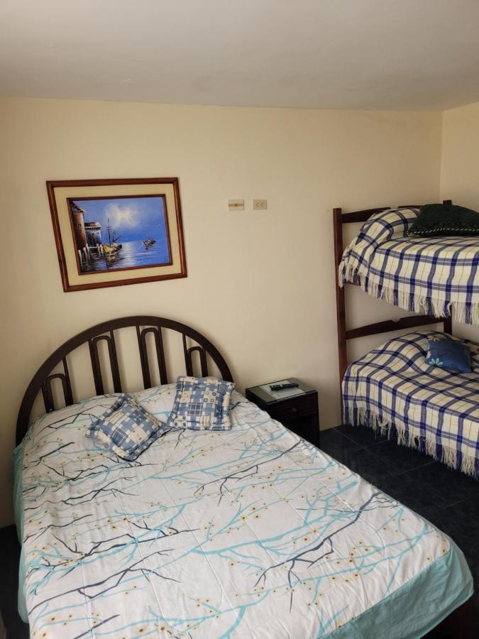 Hostal Haziel Salinas  Εξωτερικό φωτογραφία